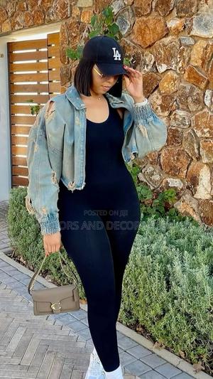 La Caps in Stock - thumbnail 2