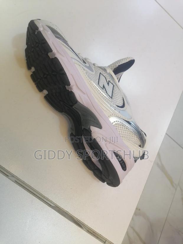 New Balance Running Shoes - thumbnail 3