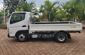 Mitsubishi Canter Fuso Pick Up