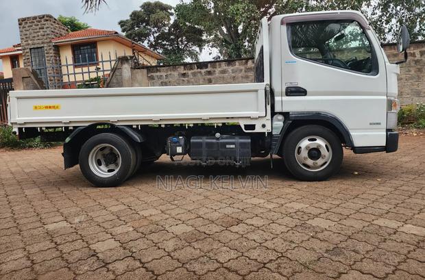 Mitsubishi Canter Fuso Pick Up - thumbnail 6