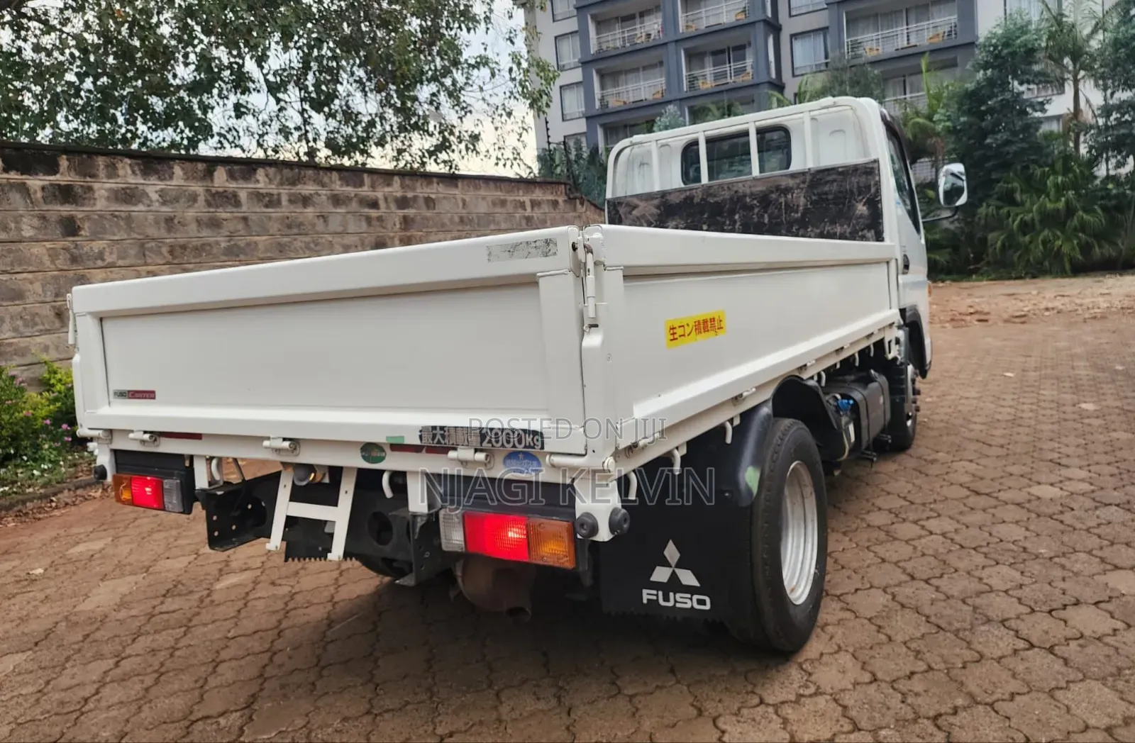Mitsubishi Canter Fuso Pick Up