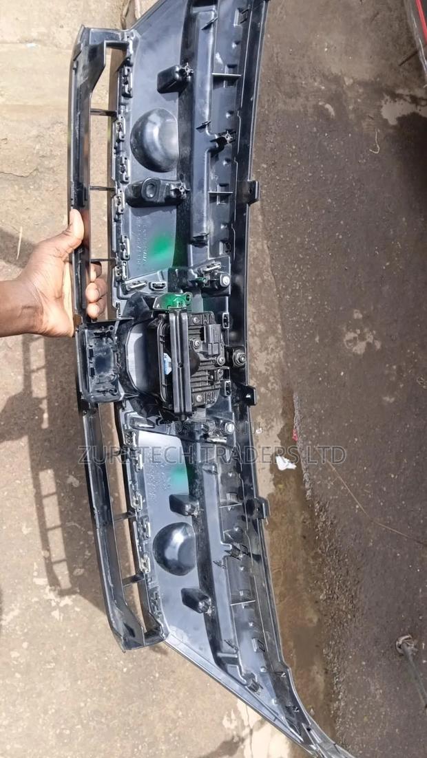 Harrier 2018 Complete  Grille
