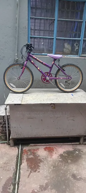 Ex Uk Size 20 MTB Apollo for 6-7 Yr Old