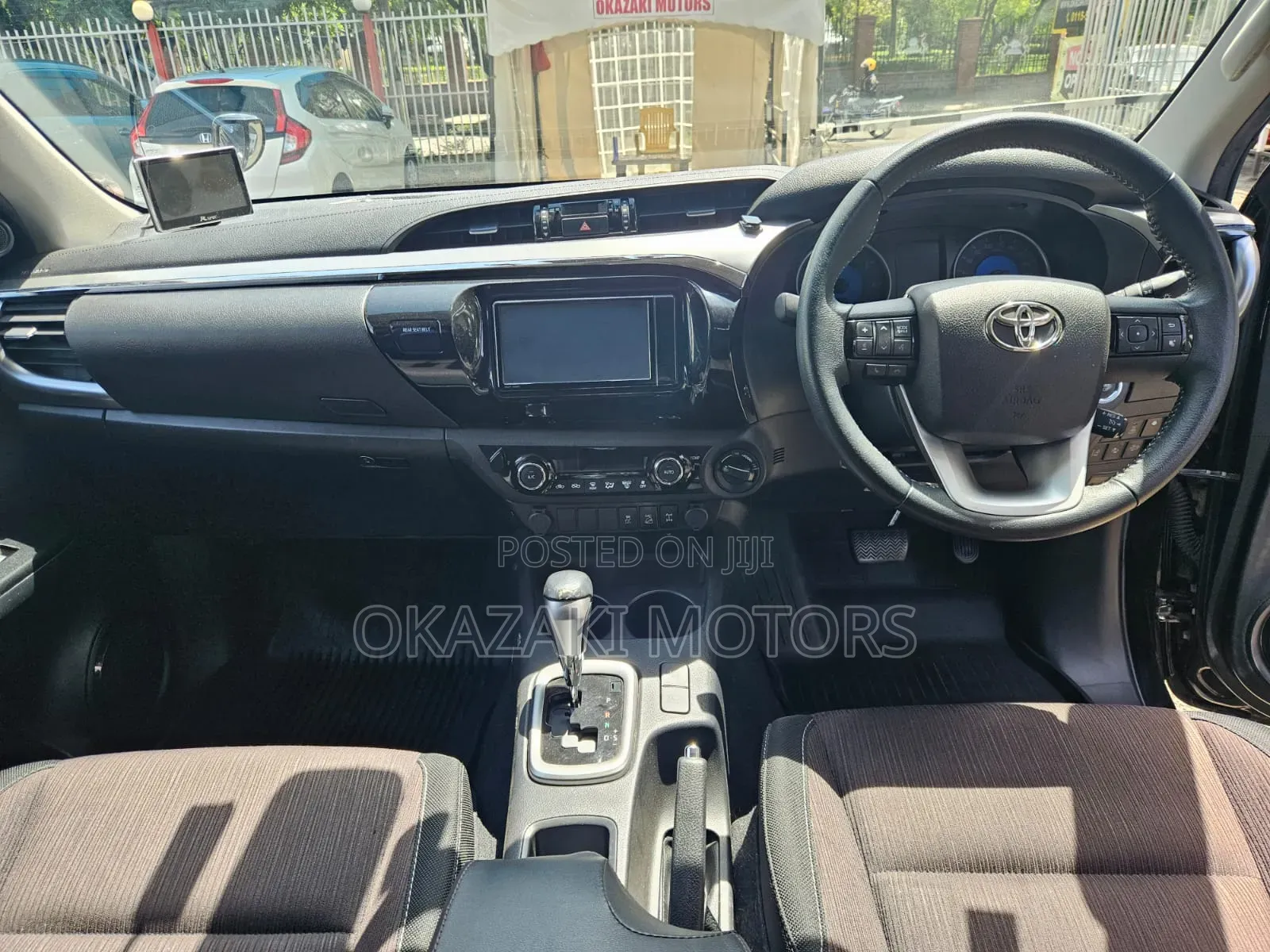 Toyota Hilux 2018 Black