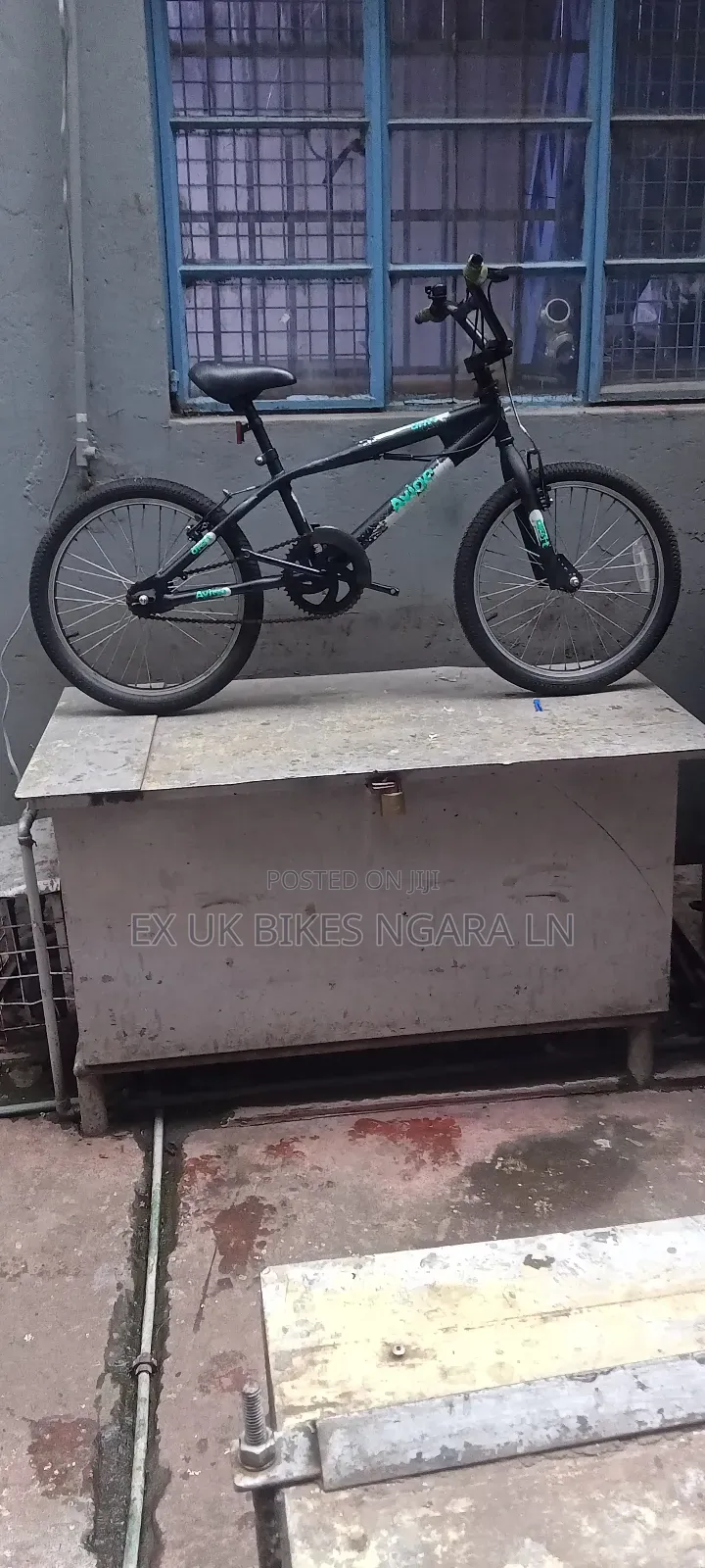 Ex Uk Size 20 Avigo BMX