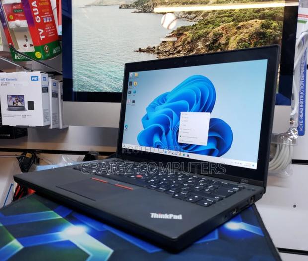 Laptop Lenovo ThinkPad X240 6GB Intel Core i5 SSD 256GB - thumbnail 2
