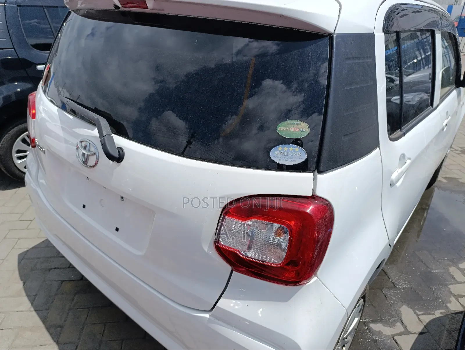 Toyota Passo 1.0 FWD 2018 Pearl