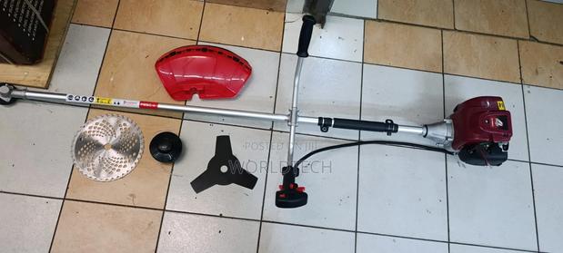 4 Stroke Premier Petrol Engine/4 Stroke Petrol Engine Brush Cutter - main view