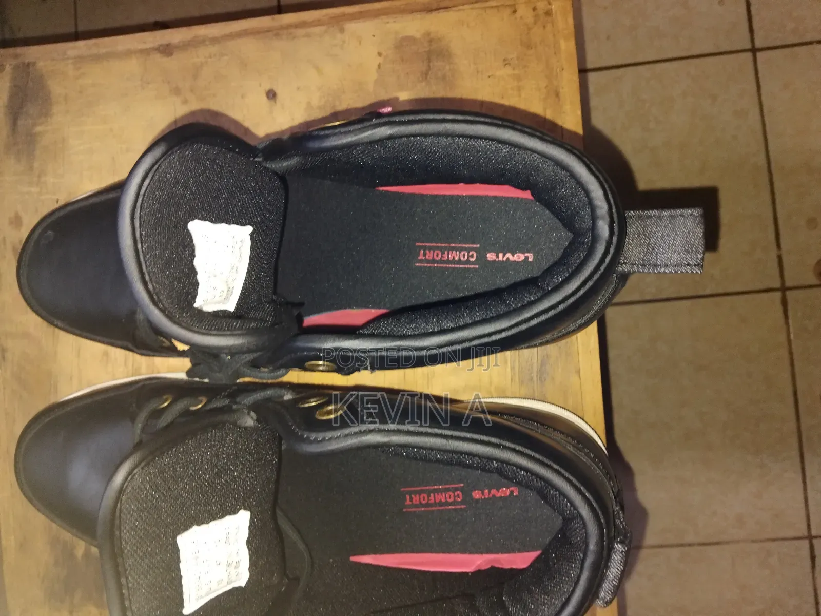Very Classy and Original Brand New Levis Shoes (Us Sz 13) (Ch Sz 47)