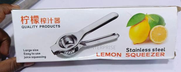 Lemon Sqeezer