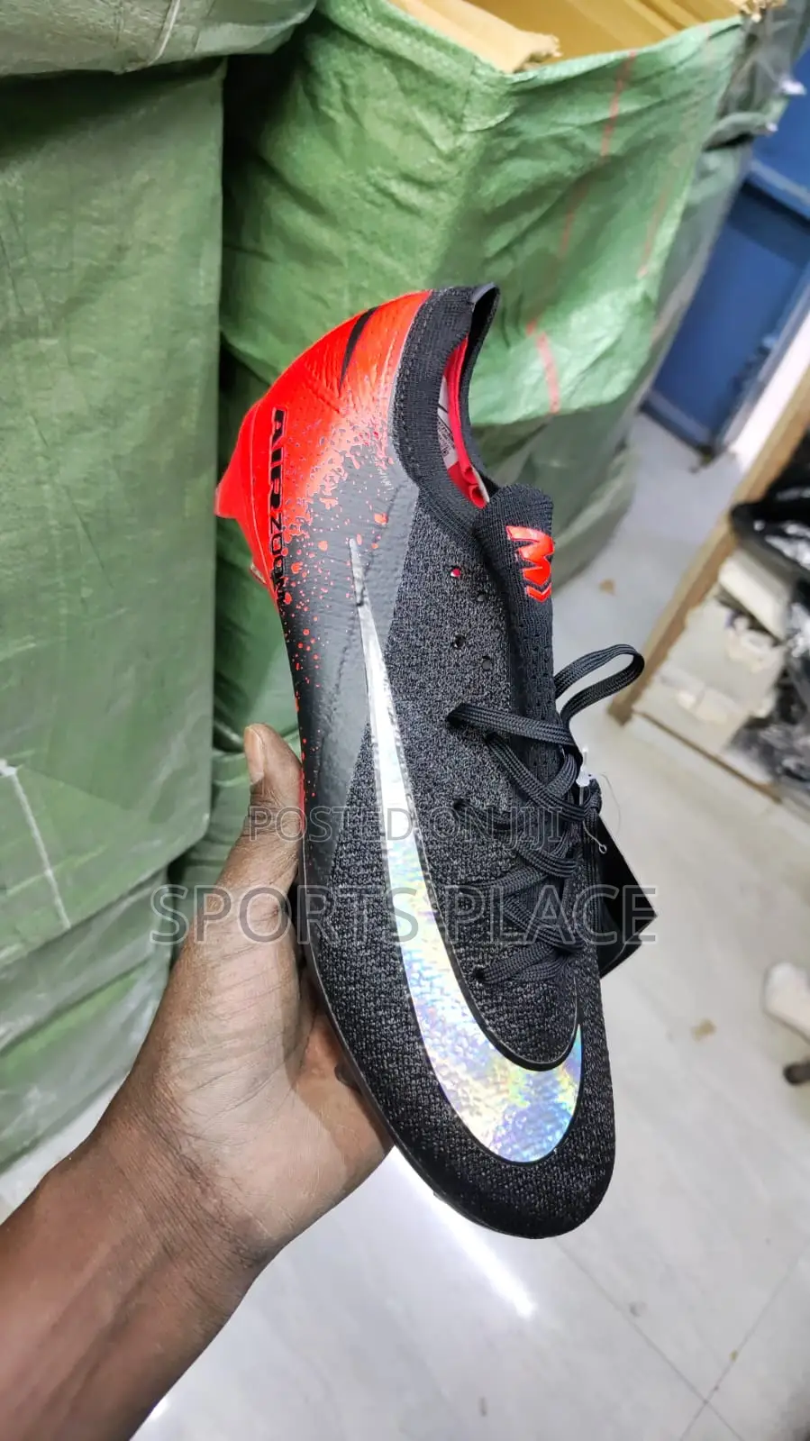 Vapor 16 Redback-Spider Mercurial Football Boots
