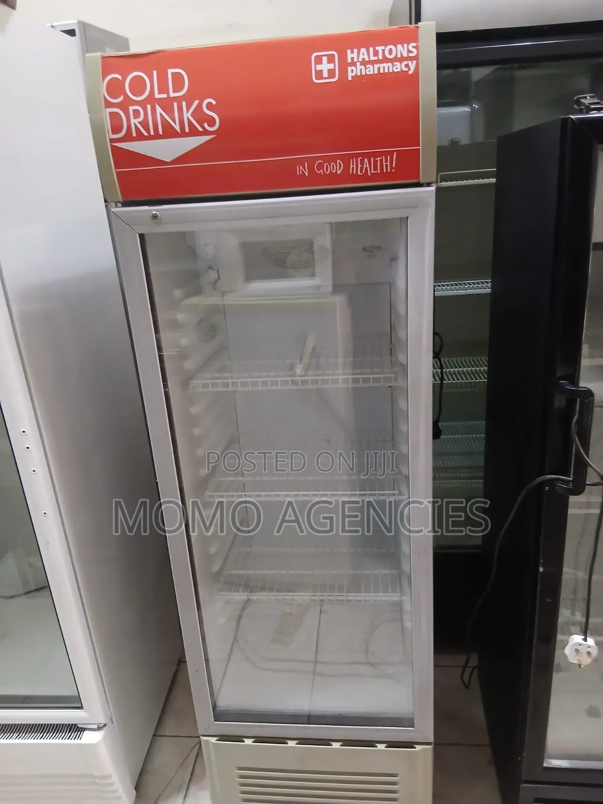 Ramtons Single Door Show Case Chiller 350l