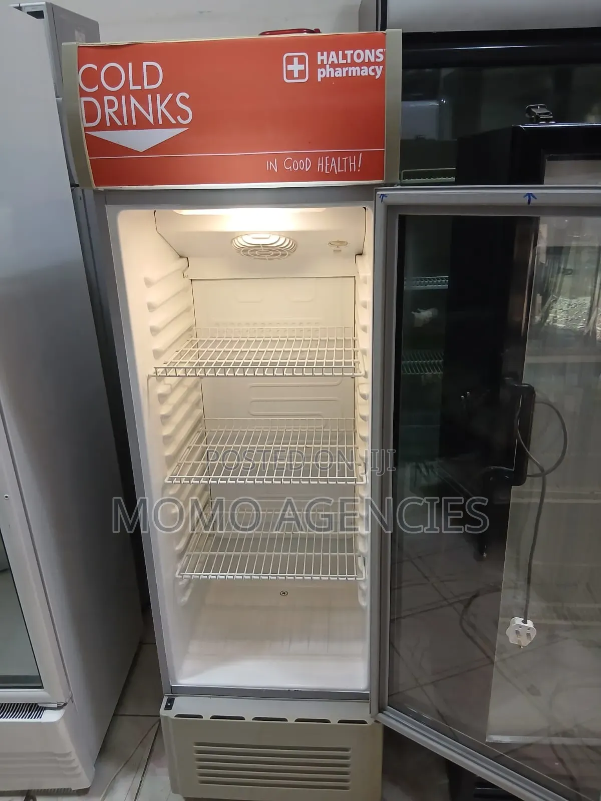 Ramtons Single Door Show Case Chiller 350l