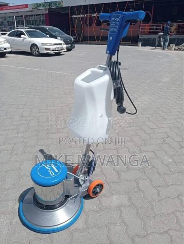 Floor Scrubbing Machine