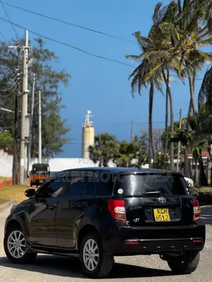 Toyota IST 2010 Black
