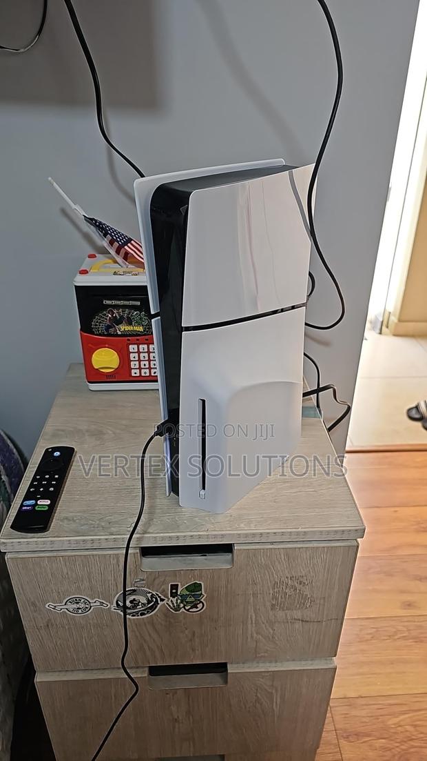 Play Station 5 Slim - main view