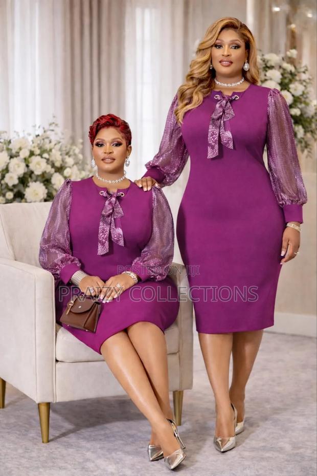 Stunning Midi Dress With Meshy Sleeves