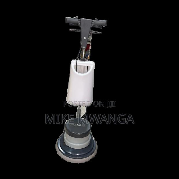 Floor Scrubbing Machine - main view