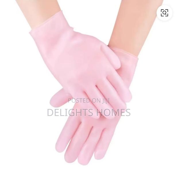 Silicone Moisturised Gloves_esj - thumbnail 2