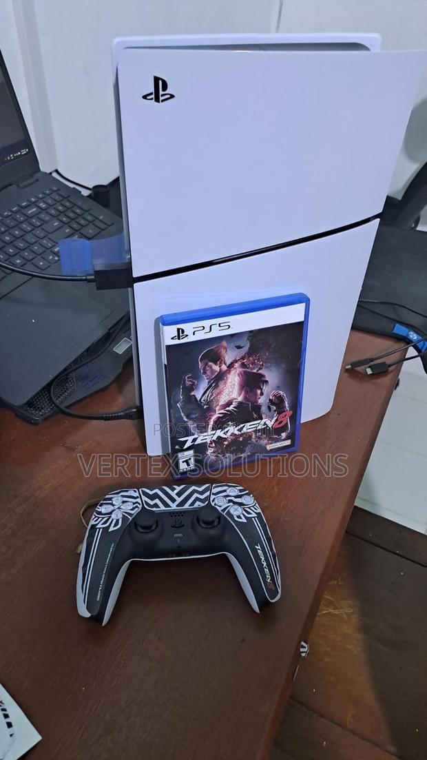 Play Station 5 Slim - main view