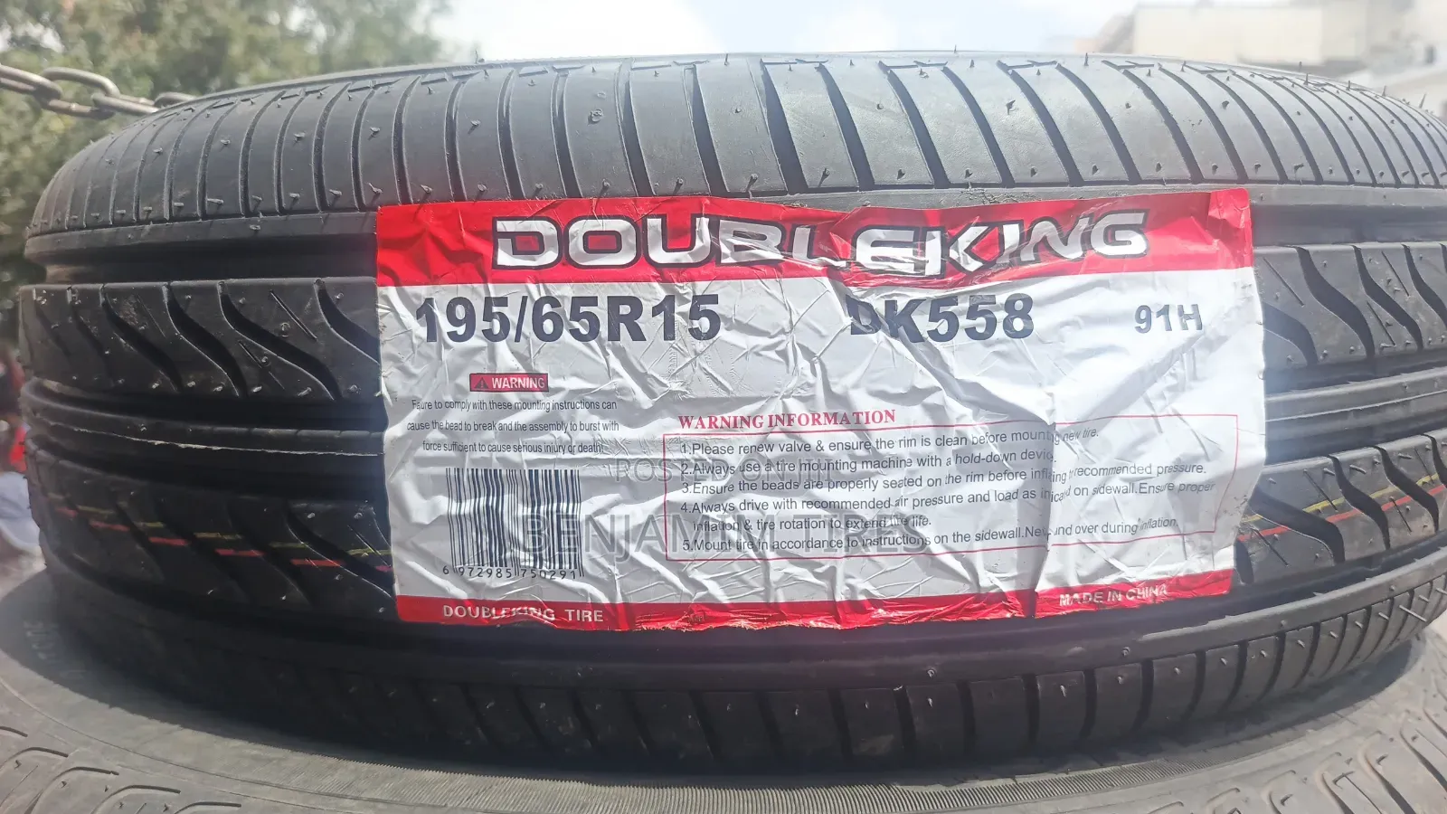 Double King Tyres Sizes 195/65r15 Radial Tubeless.