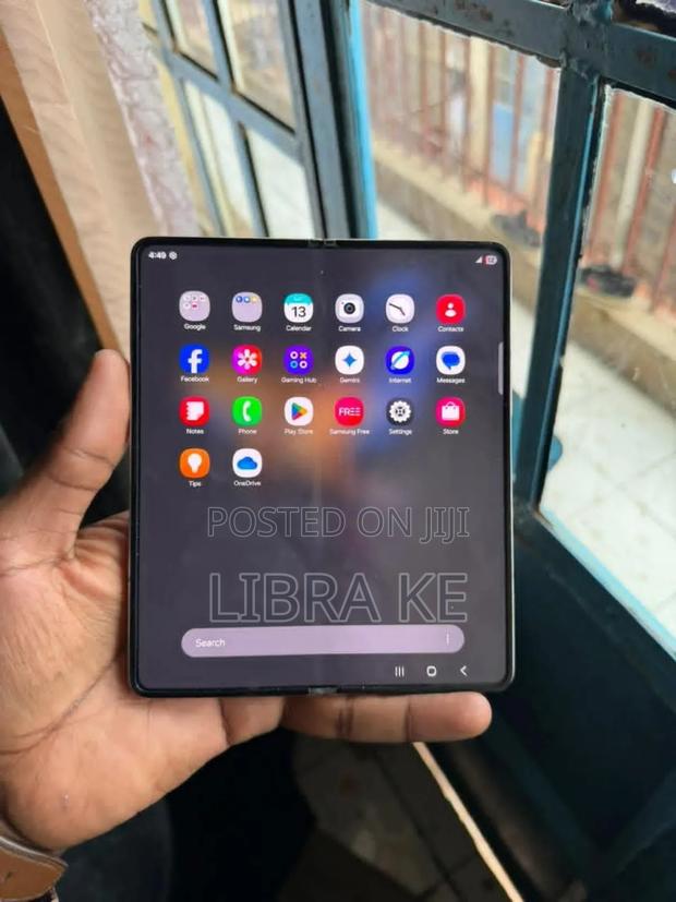 Samsung Galaxy Z Fold 3 256 GB Black - thumbnail 4