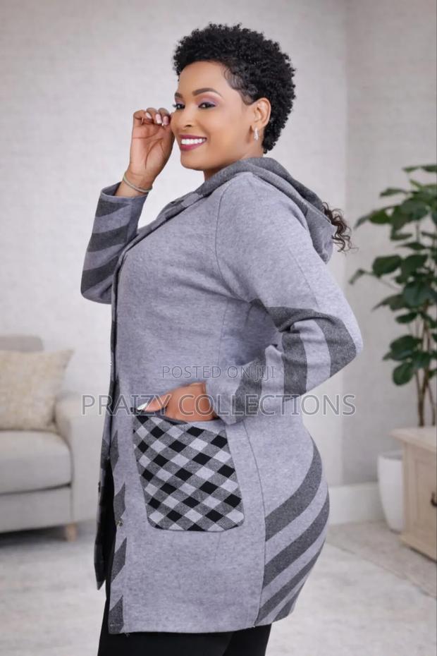 High Quality Stretch Sweater With a Hoodie - thumbnail 6