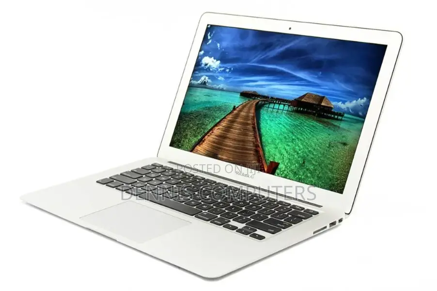 New Laptop Apple MacBook Air 8GB Intel Core i7 SSD 256GB