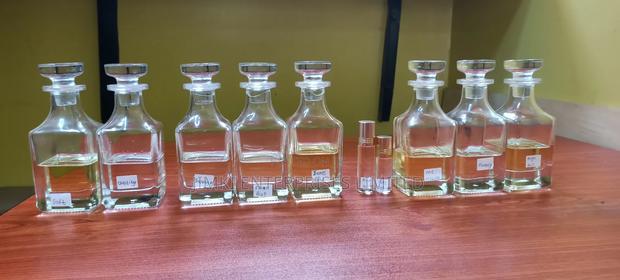 Perfumes Available - main view