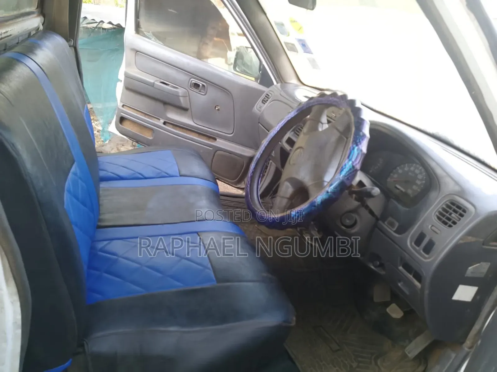 Nissan Hardbody 2001 White