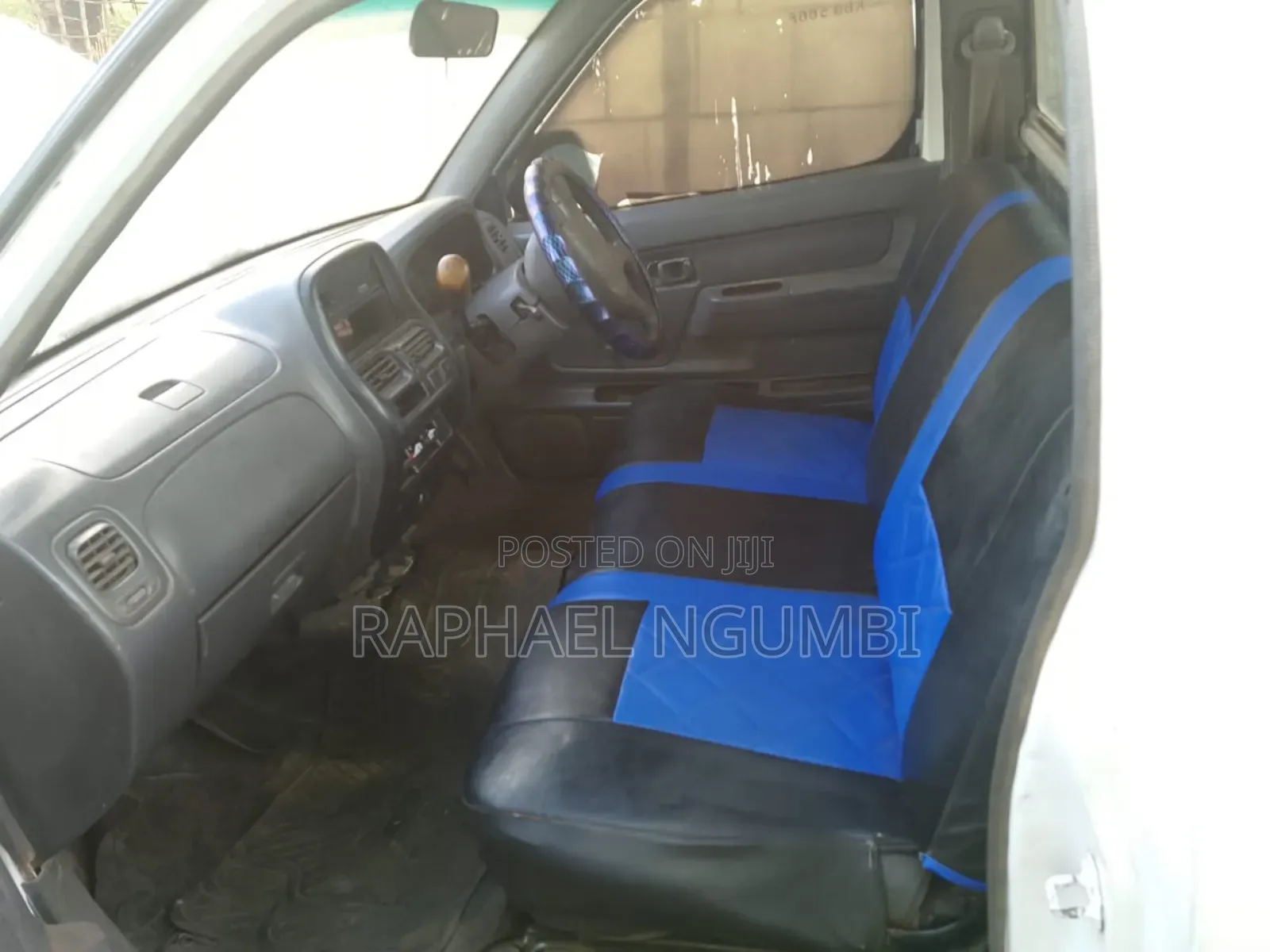 Nissan Hardbody 2001 White