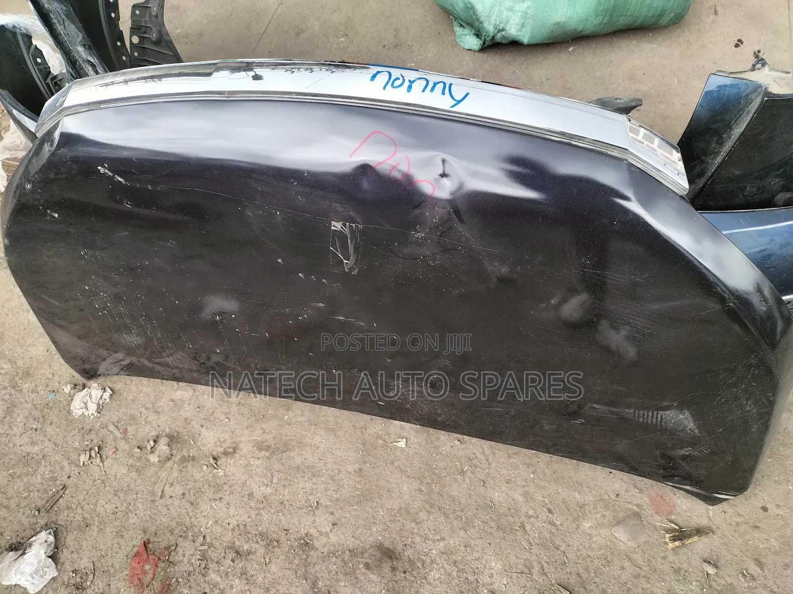 Toyota Noah 2015/2017/2018 Bonnet