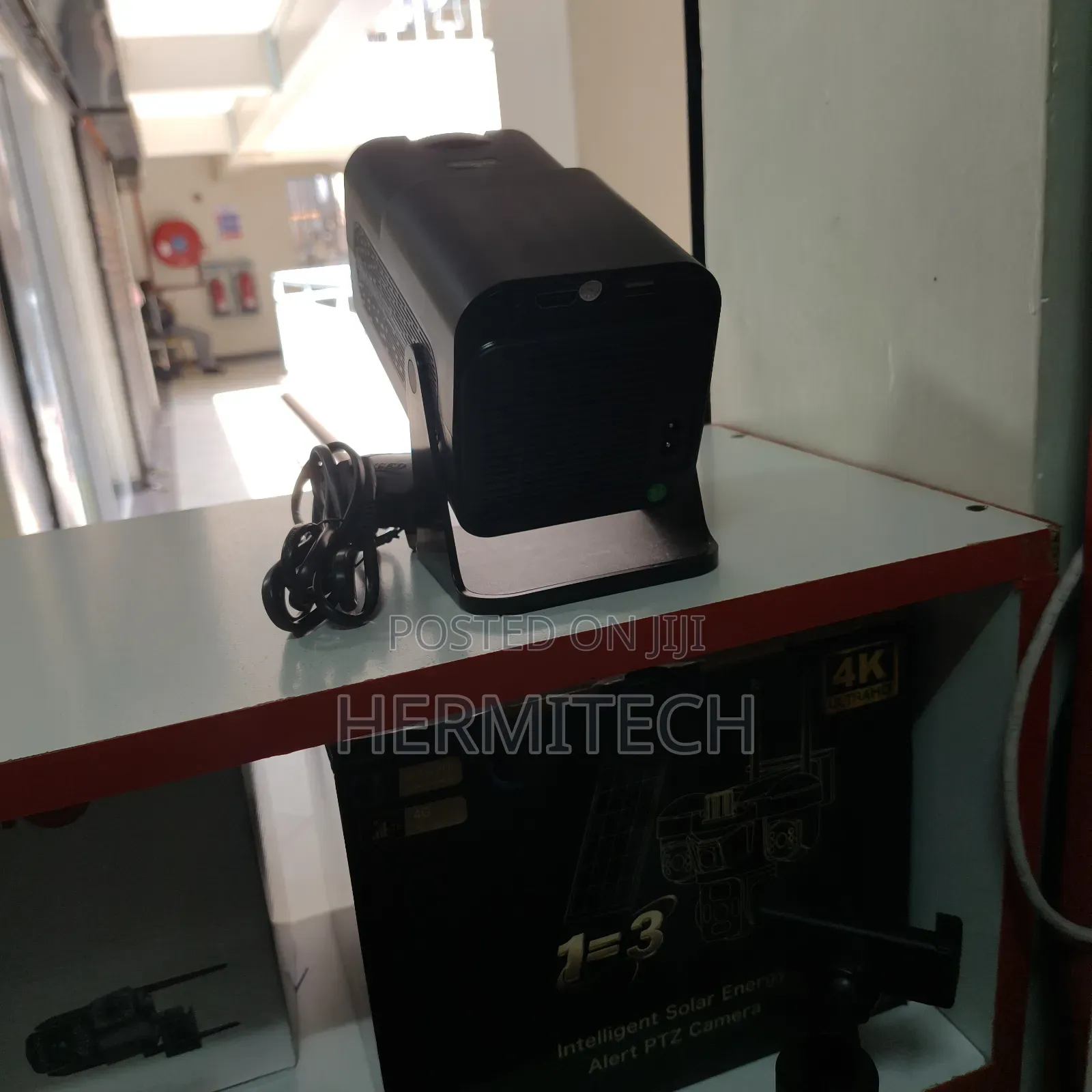 High Resolution Projector Hy320