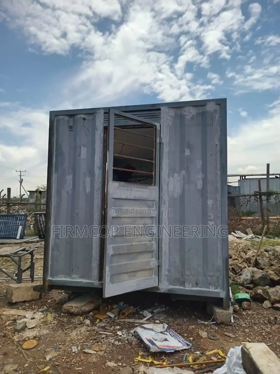 Ongoing 10ft Shipping Container Café – Modern Eye-Catching
