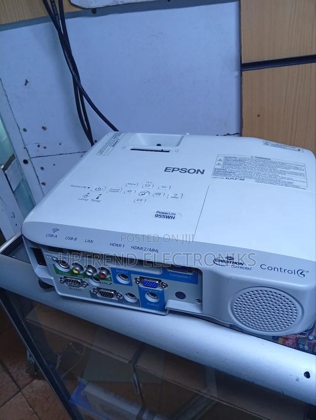 Epson Eb-955wh Wxga Projector – 3,200 Lumens Powerhouse - thumbnail 2