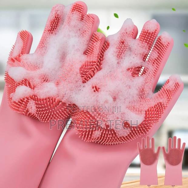 Reusable Silicon Wash Gloves Now Available in 5 Colours