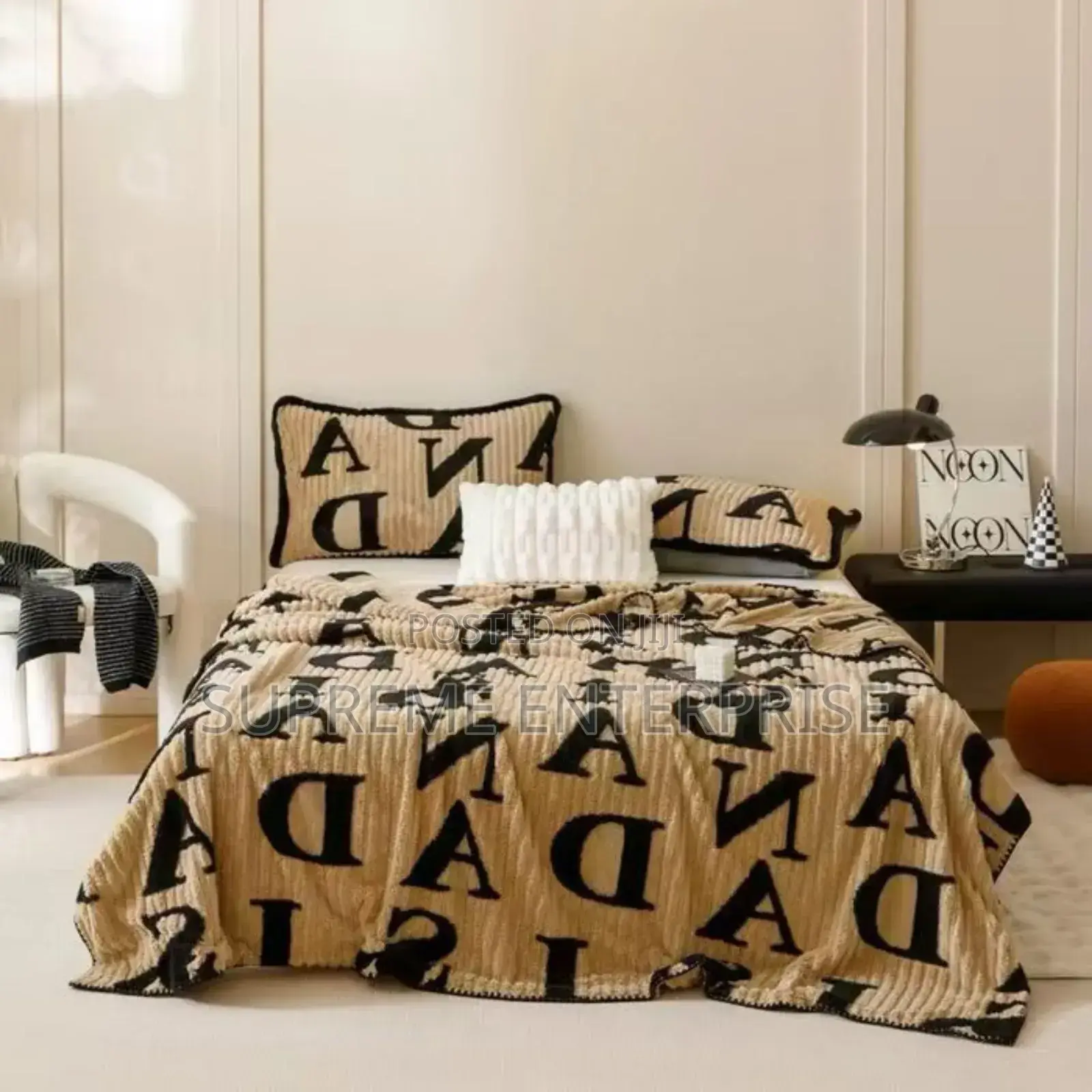 Flowered Fleece Blanket 6*6