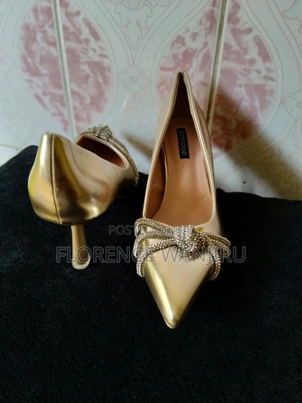 Ladies Shoes - main view