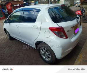 Toyota Vitz 2013 White