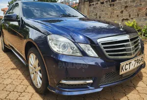 Mercedes-Benz E250 2012 Blue