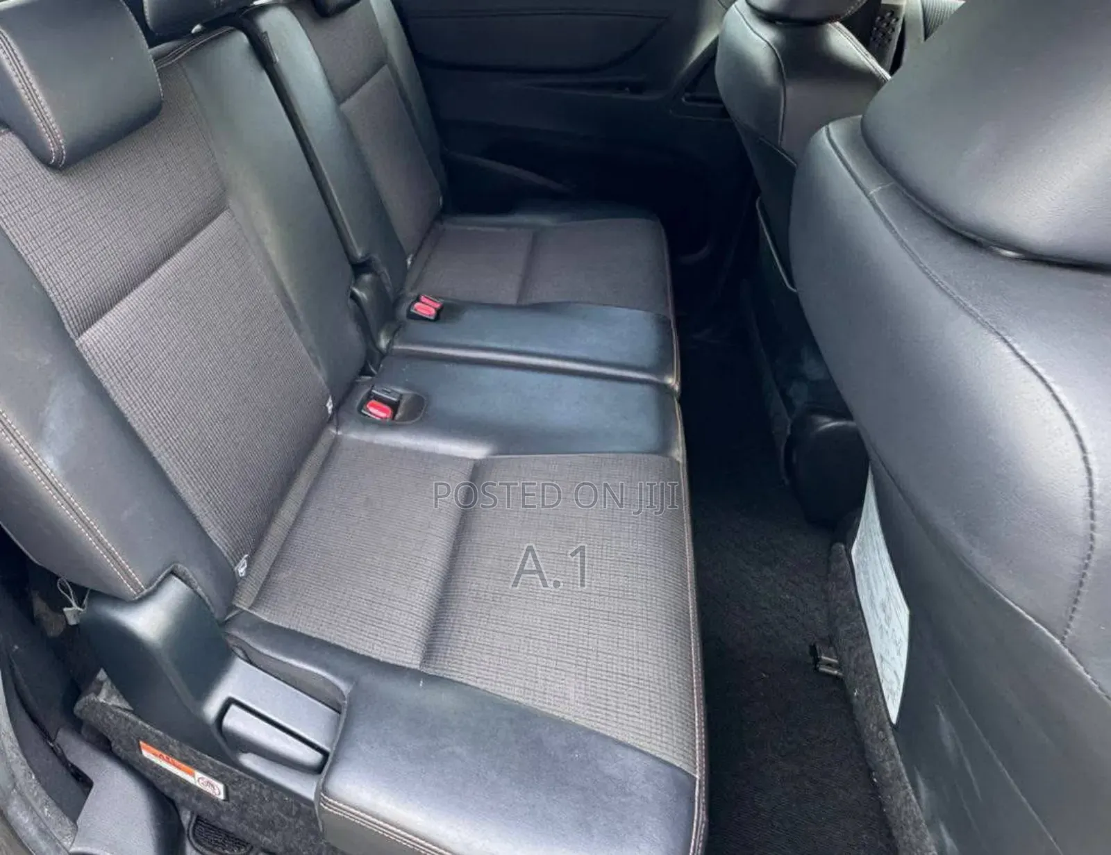 Toyota Sienta 1.5 FWD 2019 Black