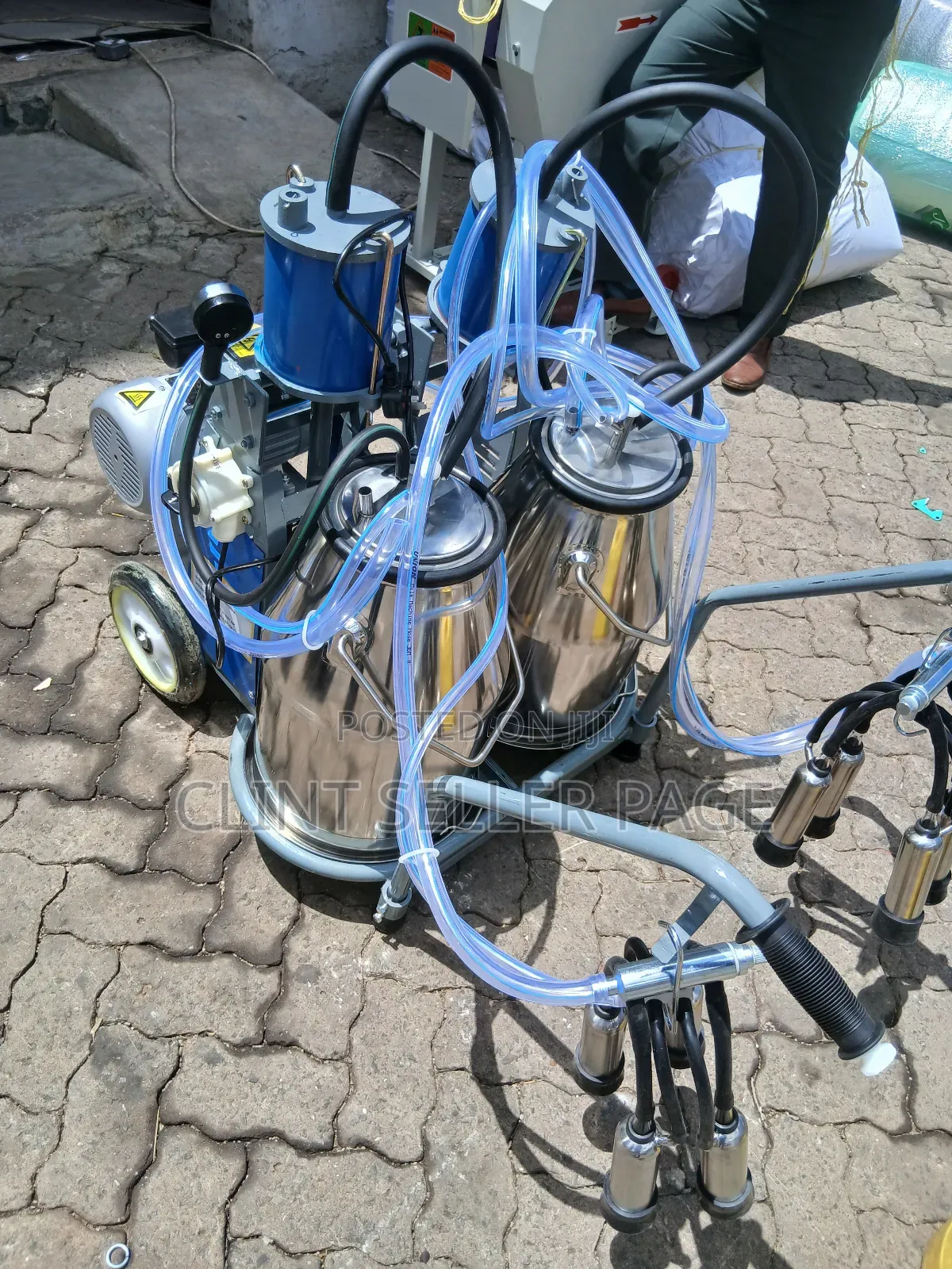 Milking Machine 2 Barrels
