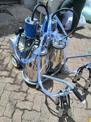 Milking Machine 2 Barrels - thumbnail 2