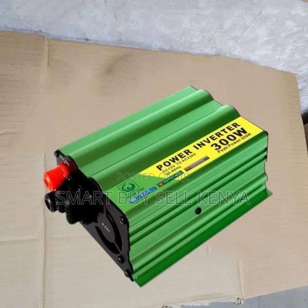 Solar Max 300w Efficient Car Battery Power Inverter 12v 230v