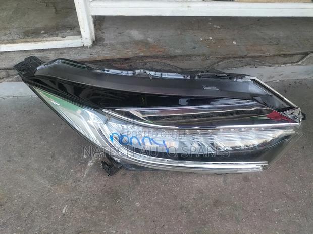Honda Vezel 2019 Headlight Zenon - main view