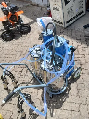 Mechanical Milker Machine 2 Barrels