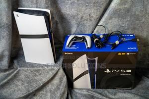 Play Station 5 Pro - thumbnail 2