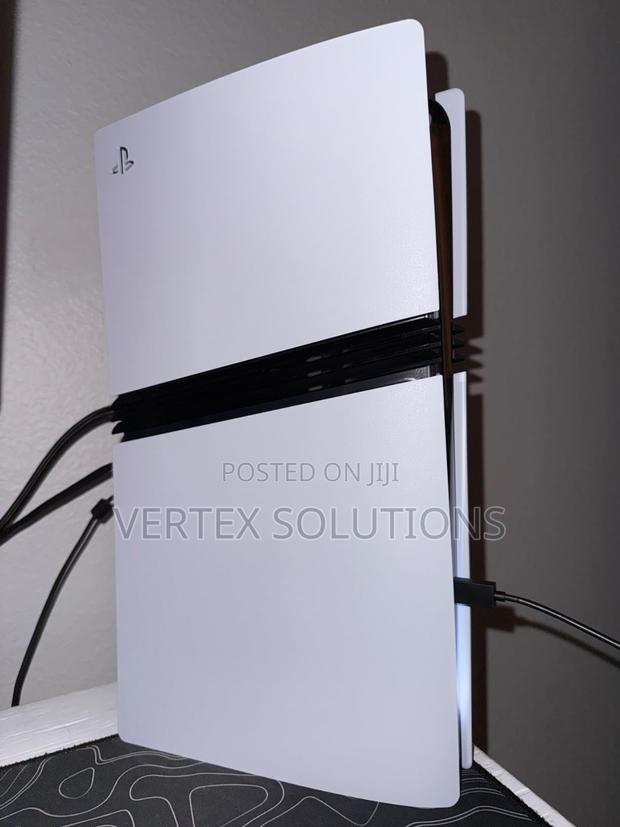 Play Station 5 Pro - main view