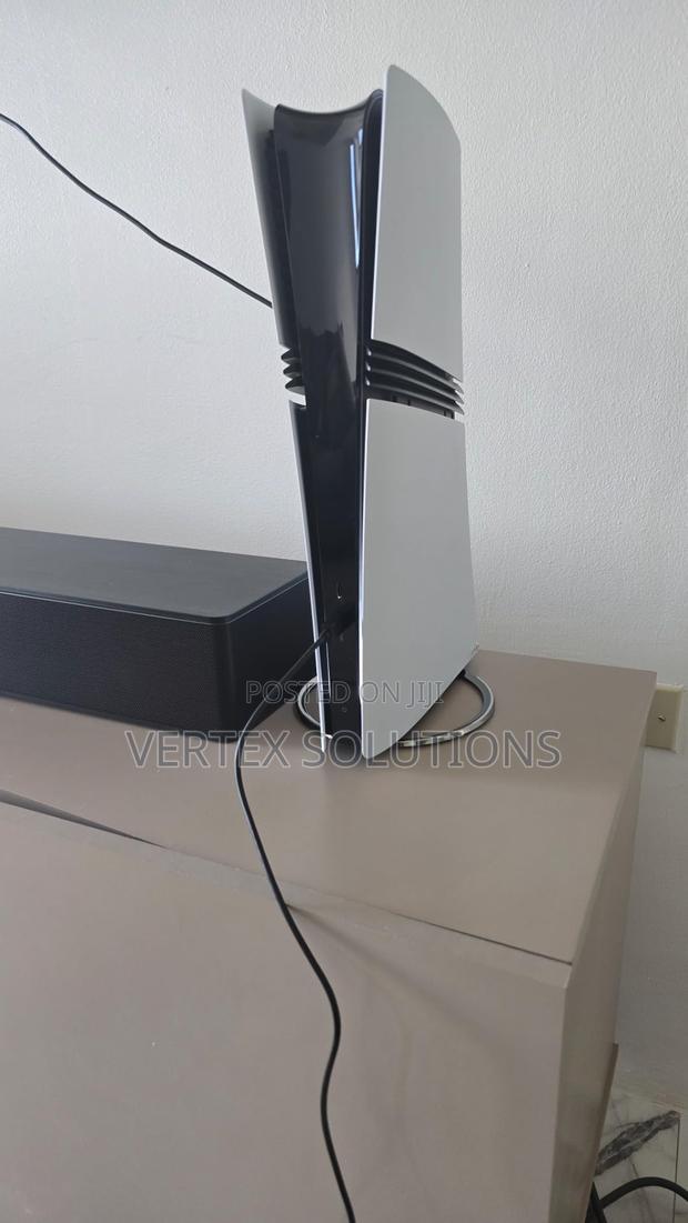 Play Station 5 Pro - main view