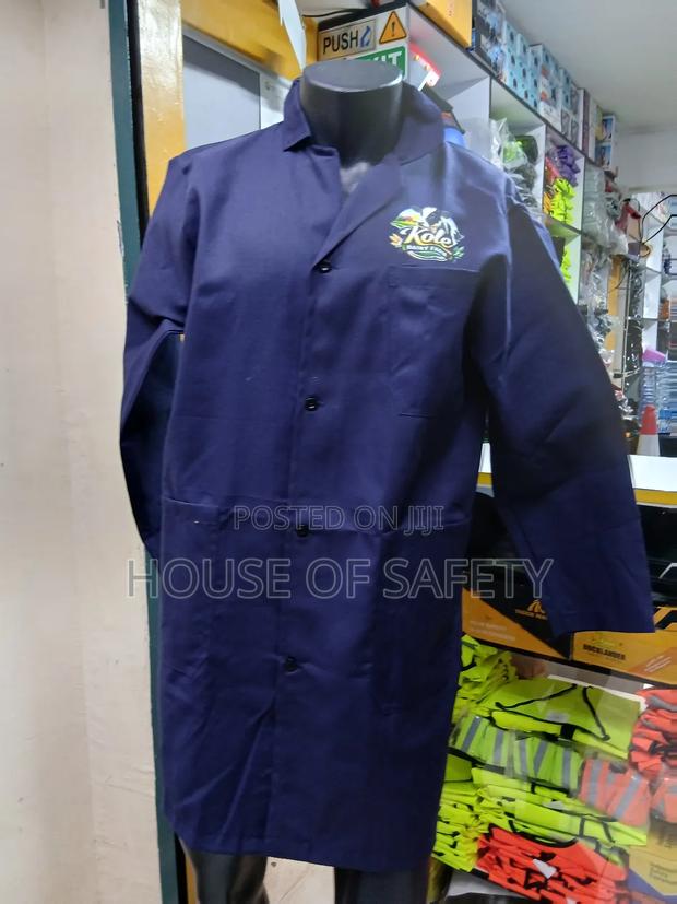 Simple and Functional Dust Coats - main view